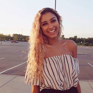 Meet your Posher, Jaki